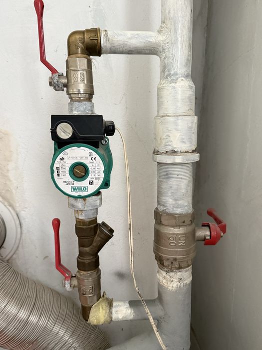 Газовий котел Данко і твердопаливний котел  б/у в хорошому стані , можна в роздріб