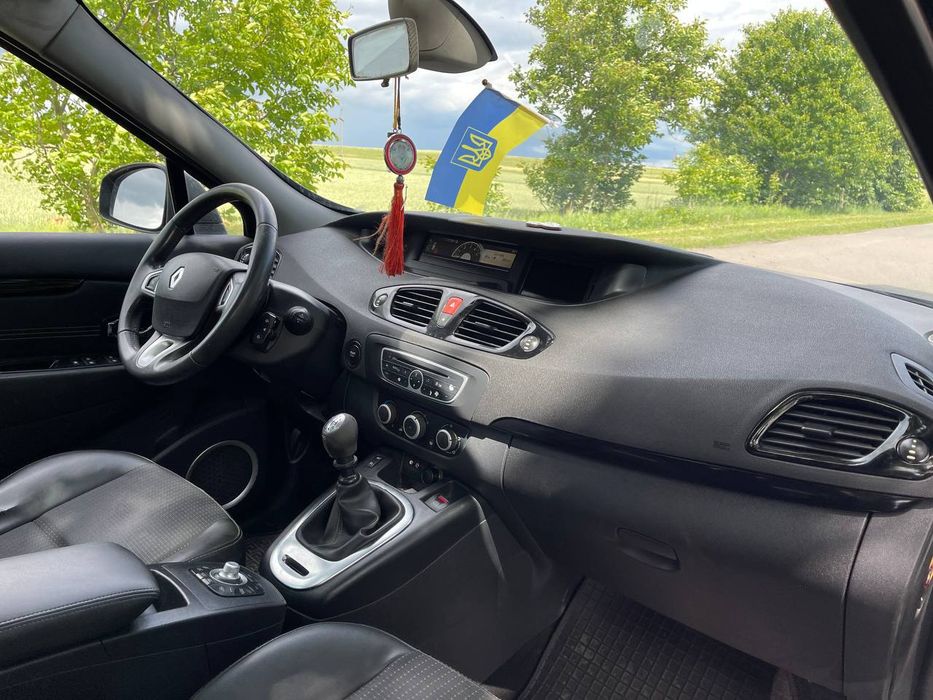 Renault Grand Scenic III 2011