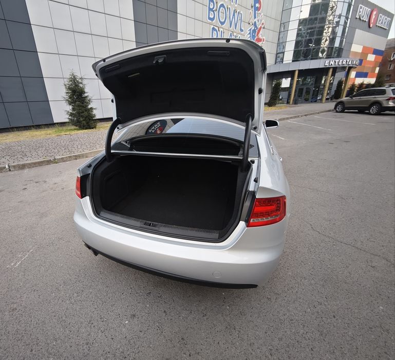 Продам Audi A4 b8