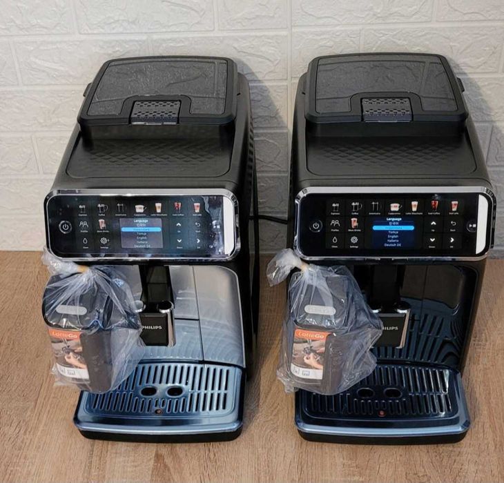 Кавомашина автоматична Philips Series 5500 LatteGo EP5547/90 2024 рік