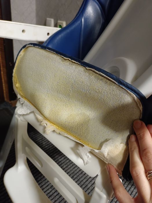 Стільчик для годування Chico