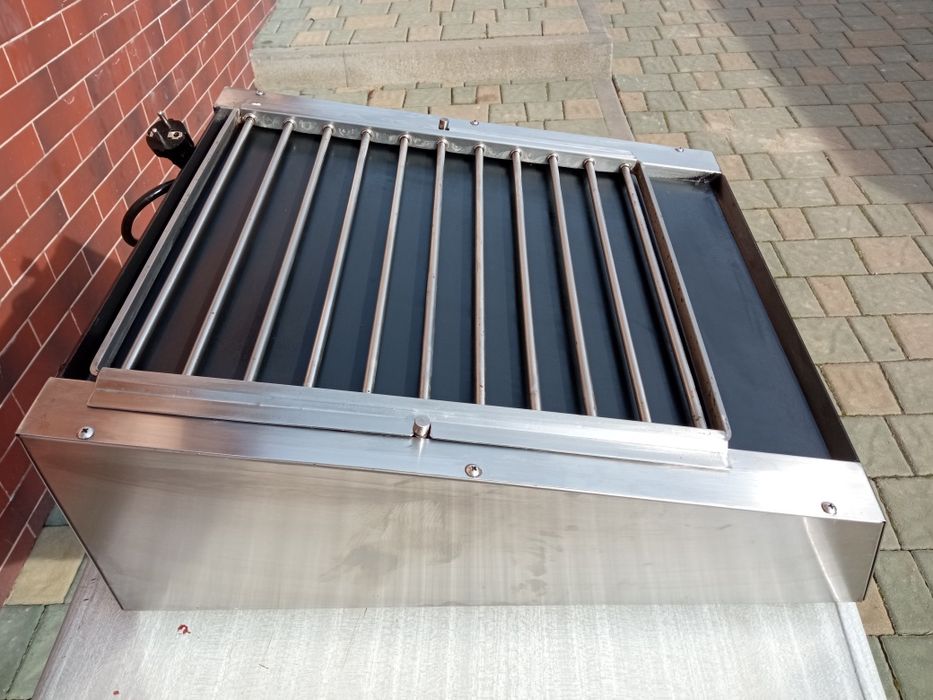 Гріль для ходдогів і  баварськи колбасокх