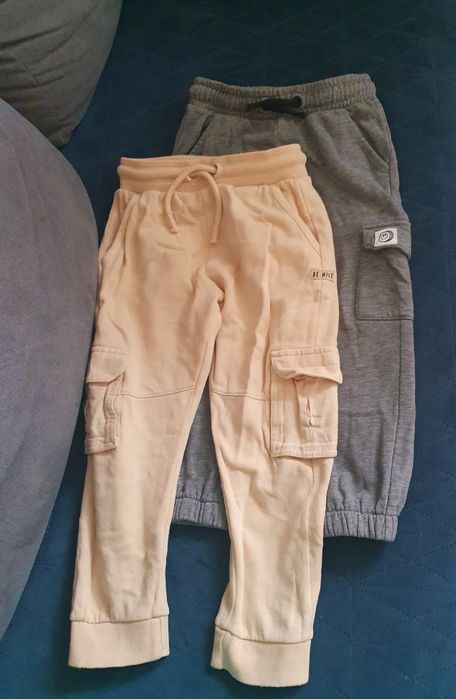 Spodnie dresowe 98/104
