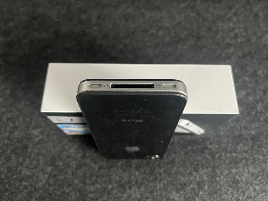 iPhone 4 8GB com caixa original