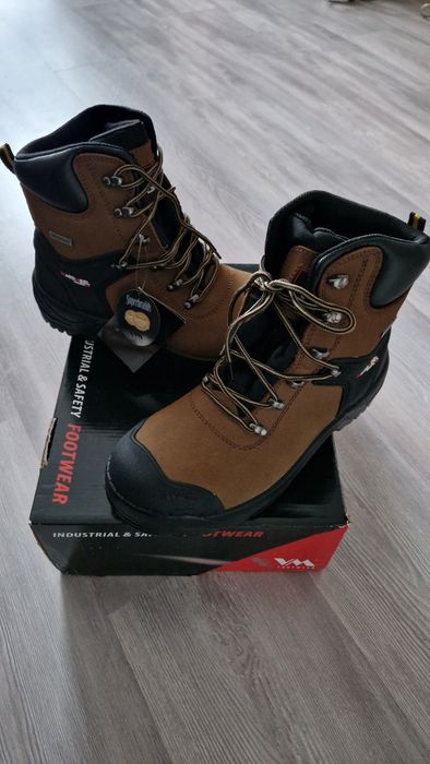 Buty Footwear r 43 męskie