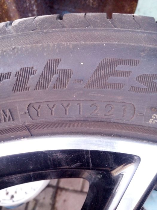 Шини диски 215/50/ R17