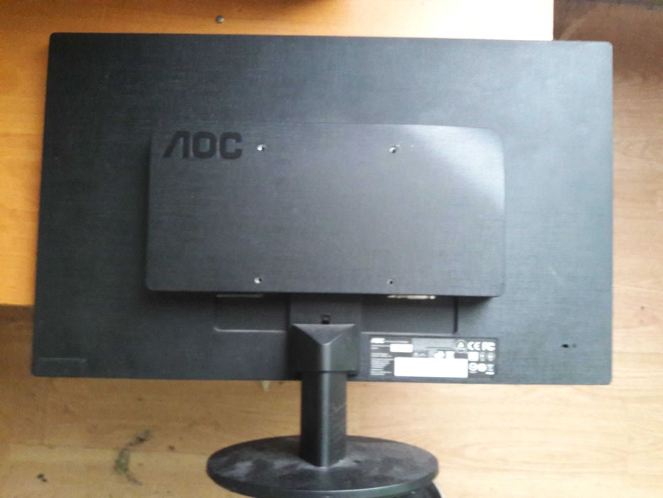 Monitot AOC 23 cale