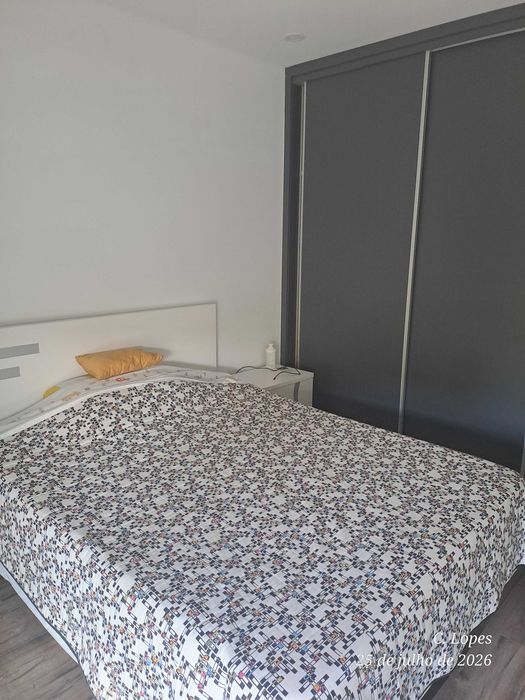 Apartamento T2 mobilado com Garagem