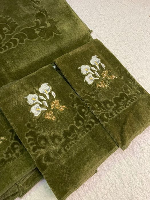 Conjunto de banho Verde-Seco