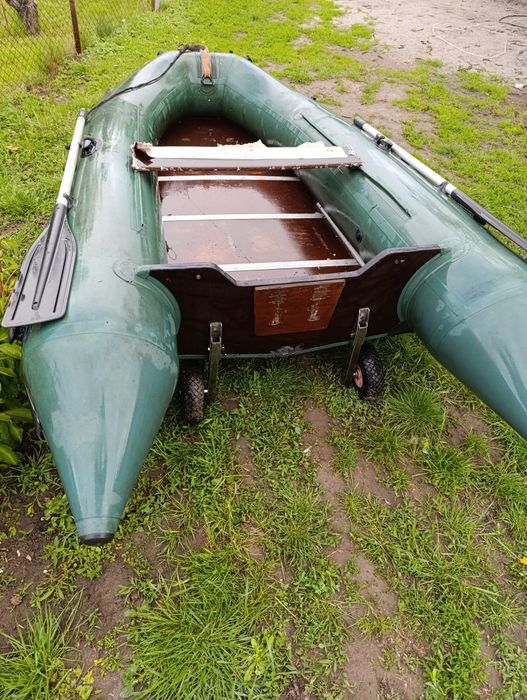 Лодка navigator 330