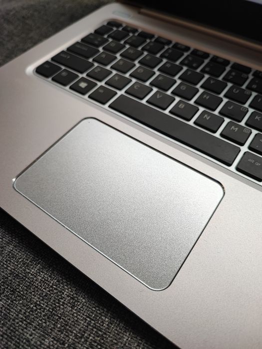 Laptop biznesowy HP EliteBook Folio® 1040 G3 | Windows 11 Pro | 8/256