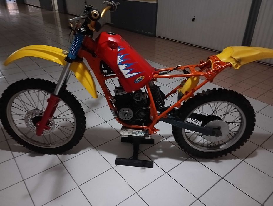 Honda CRM 50 motocros