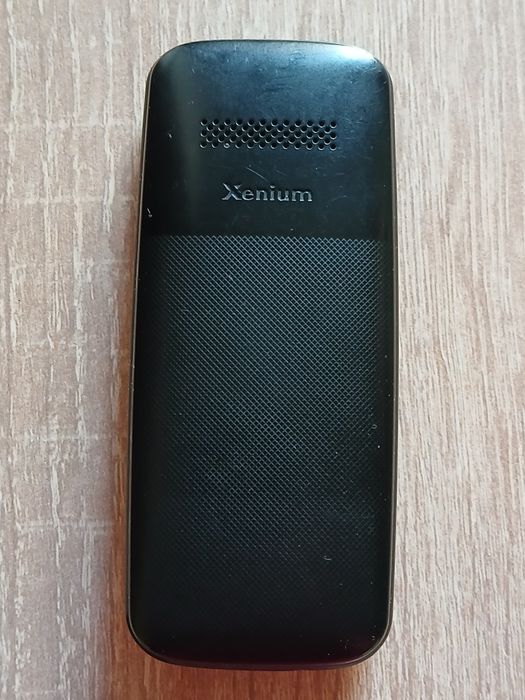 Мобільний телефон Philips Xenium E 109.