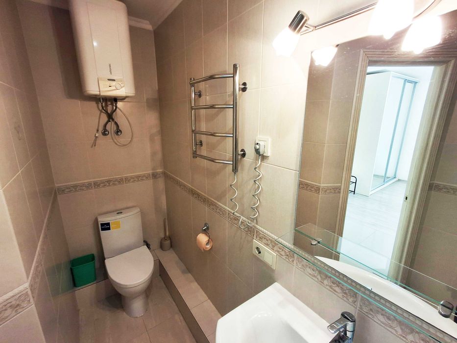 Оренда класної 1к квартири в Центрі, 35м2, вул. Саксаганського, 7, метро Палац спорту