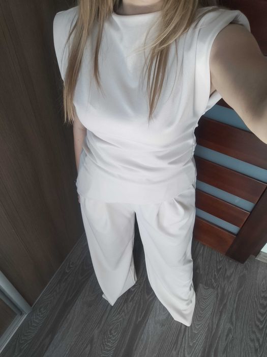 Komplet damski nowy elegancki M