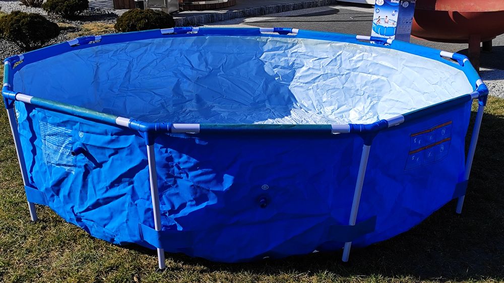 Basen stelażowy Bestway 305 cm x 76 cm, 4678 litrów.