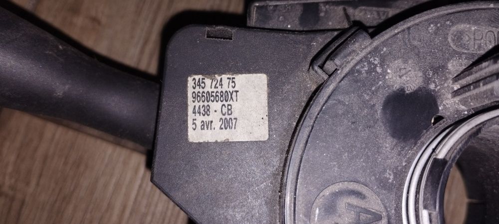 Перемикач поворотів світла Пежо партнер peugeot partner ручка шлейф