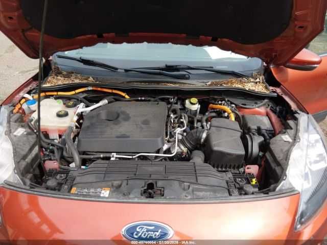 Ford Escape Titanium Hybrid 2020;