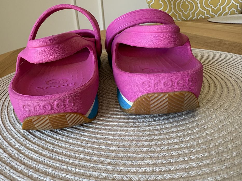 Crocs sandały w6 różowe 36 porzadne