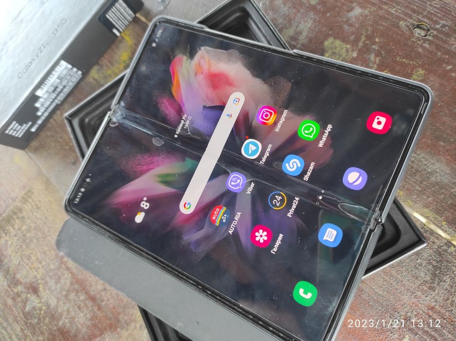 Samsung Galaxy Z Fold3 5G