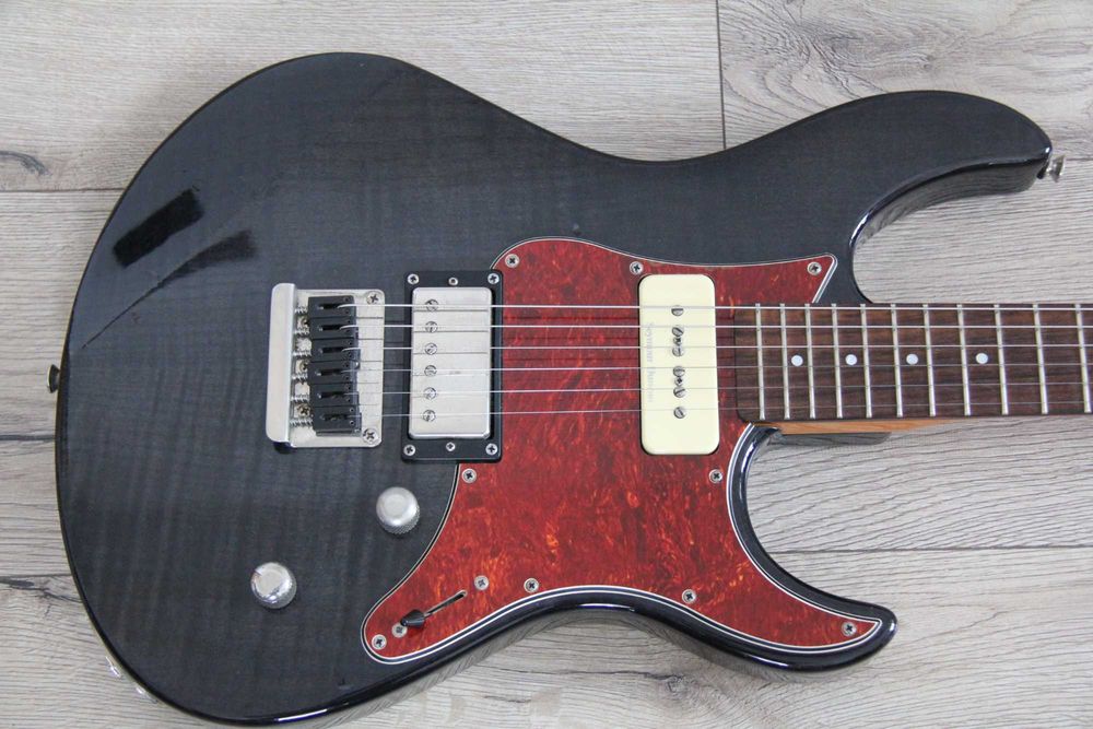 Yamaha Pacifica 611HFM