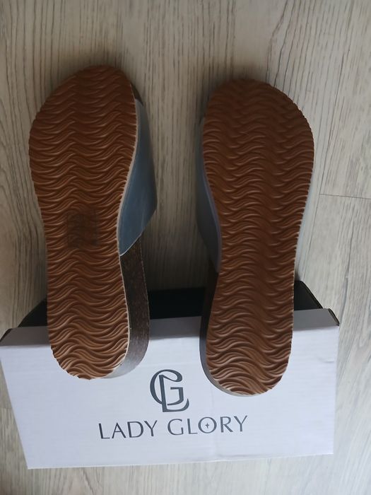 Klapki damskie nowe