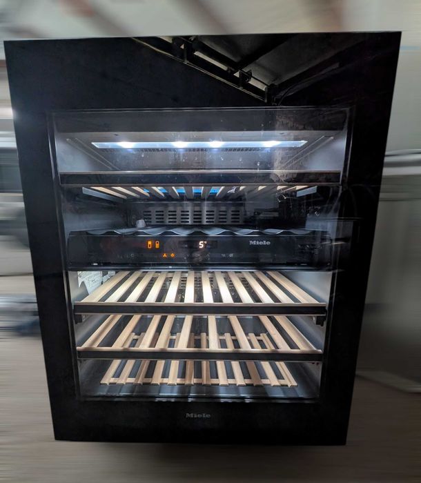 Chłodziarka do wina,Winiarka Miele KWT 6322 UG – bardzo dobry stan
