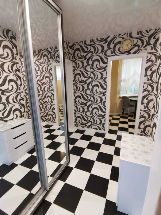 Сдам 1-ком. квартиру, Левобережный-3, середина пр. Мира, возле "АТБ".