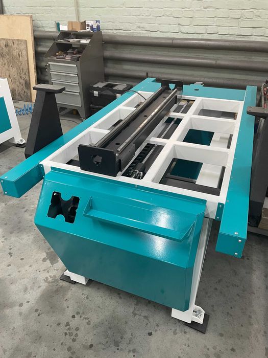 Фрезерний верстат ЧПУ 800х800мм з токарною віссю - Dominant CNC