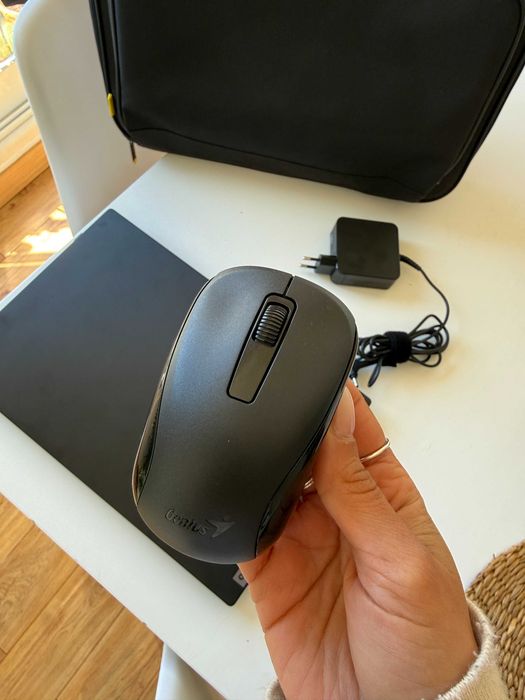 Computador portátil Lenovo Novo - V15 G2 i3 11ª | 8GB - 256GB | Extras