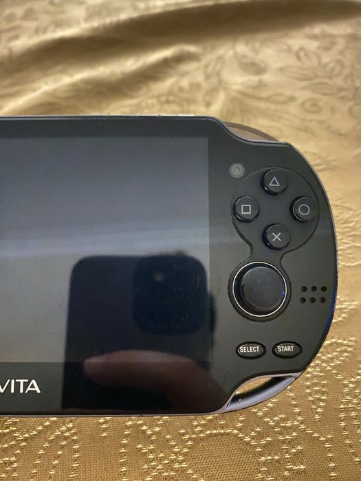 Playstation Vita 1000 + 4GB