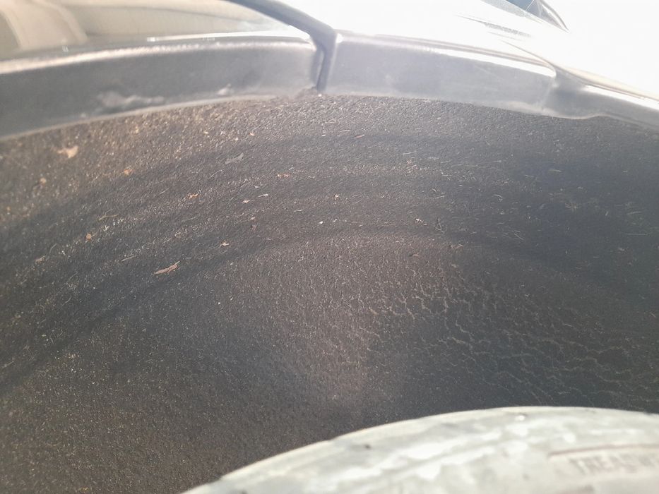 Cava roda trás esquerda MERCEDES-BENZ Classe C Carrinha (S203)