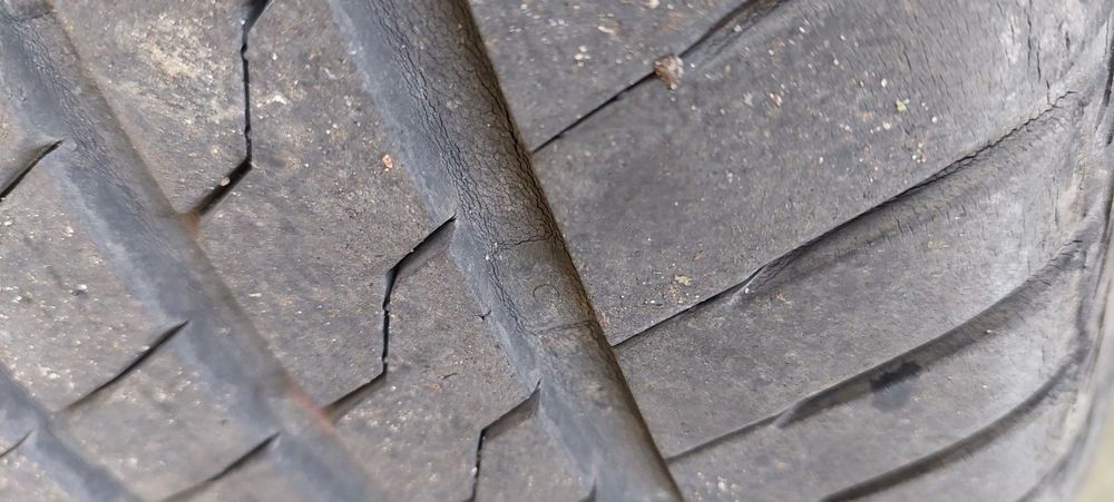 Felgi 15" 4x108, ET 52,5, otwór centrujący 63,8mm