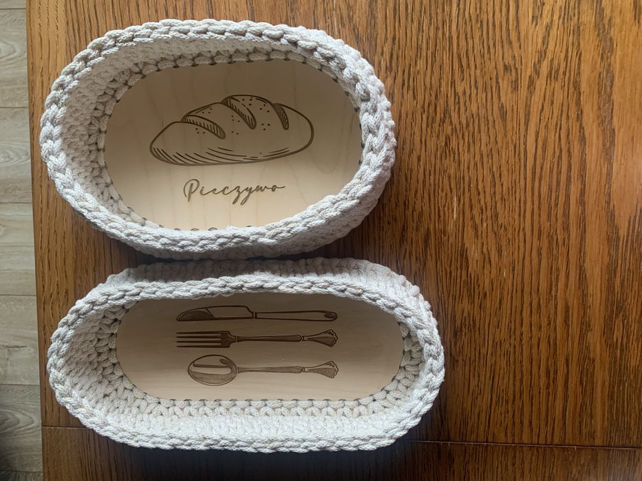 Koszyki na pieczywo lub sztućce