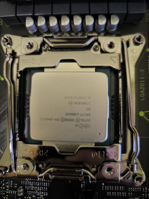 Продам комплект Х99+Xeon e5 2666v3 +16gb ddr4