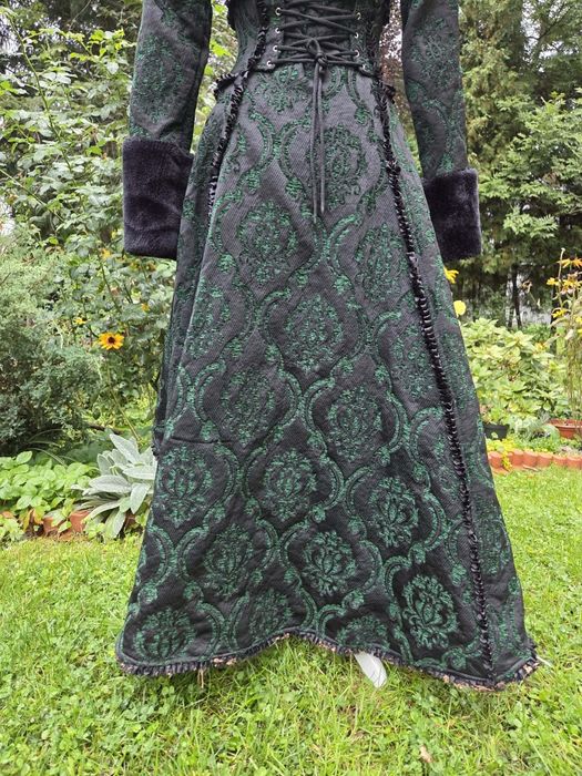 Gotycki płaszcz bawełniany z zielonymi wzorami romantic goth