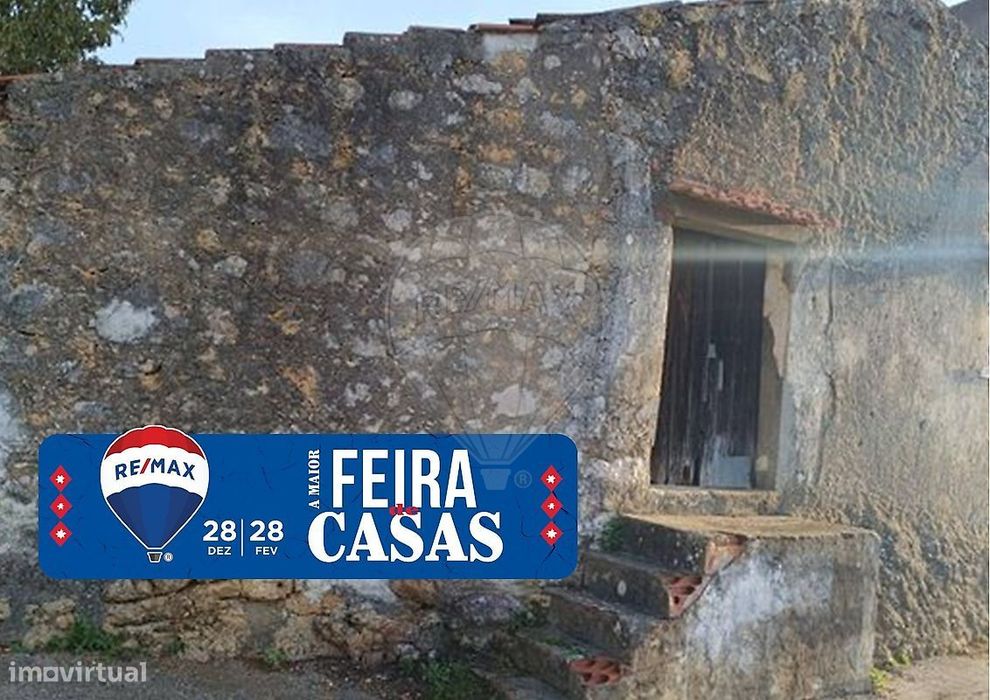 Moradia T0 para venda — Zibreira, Santarém