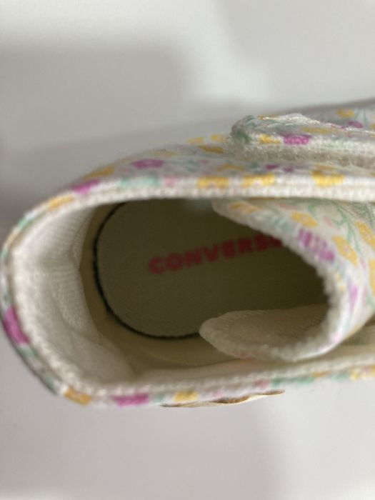 Sapatilhas converse novas tamanho 22,23,24,25