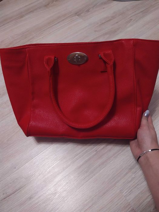 Torebka czerwona do ręki