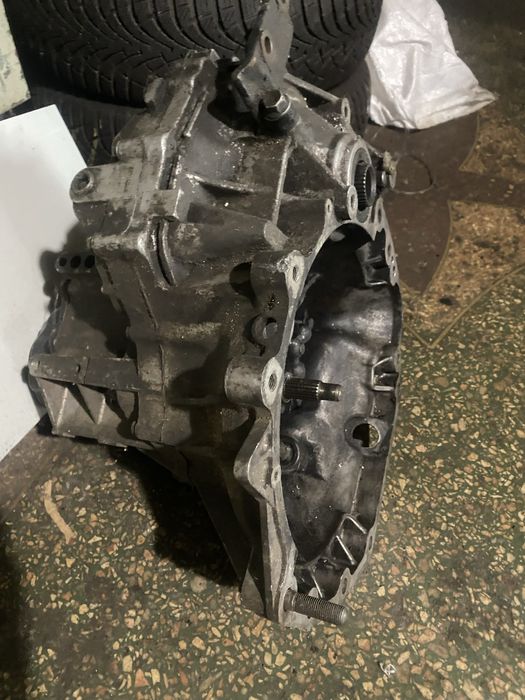 Сузуки Свифт 2005-2010 детали полного привода кпп