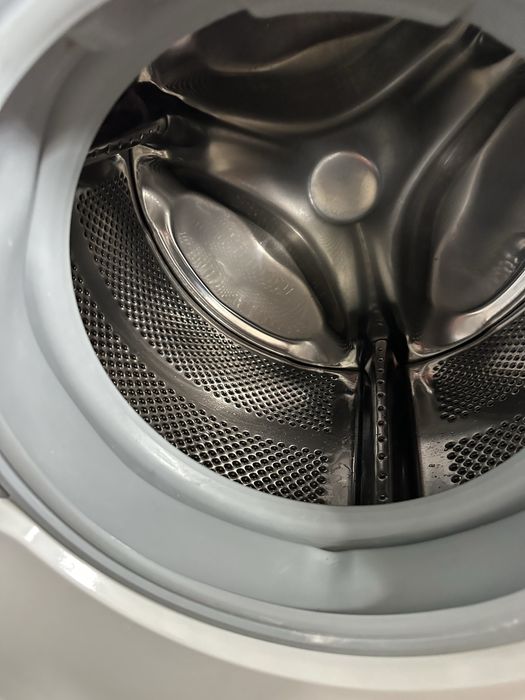 Бош 7 кг пралка з баком