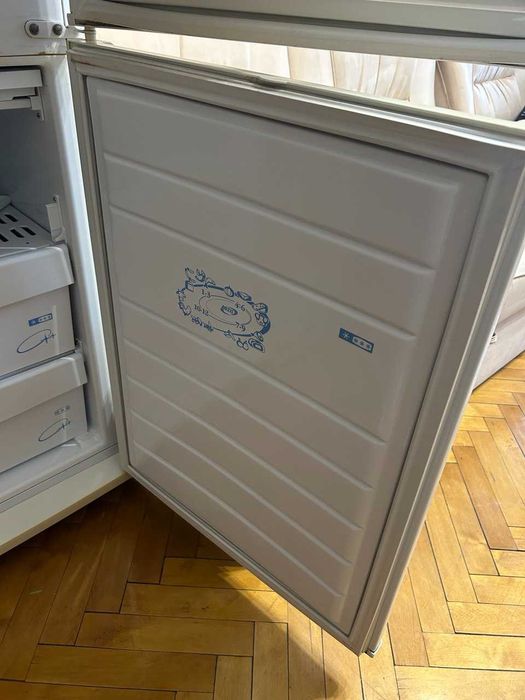 Надійний Двокамерний Холодильник POZIS (Морозилка Знизу)