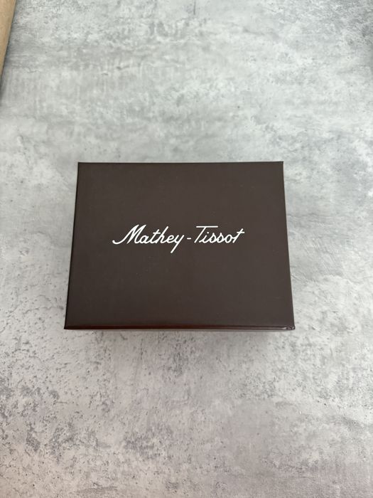 Mathey-Tissot годинник