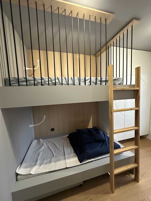 Łóżko piętrowe w zabudowie