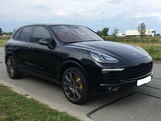 Porsche Cayenne S E-Hybrid PCCB — photo 3