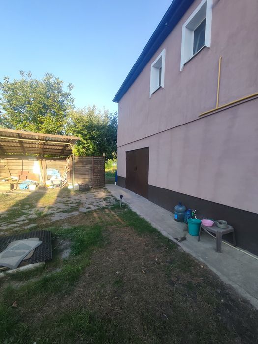 Продаж будинку 196 кв.м. (25 соток, гараж)
