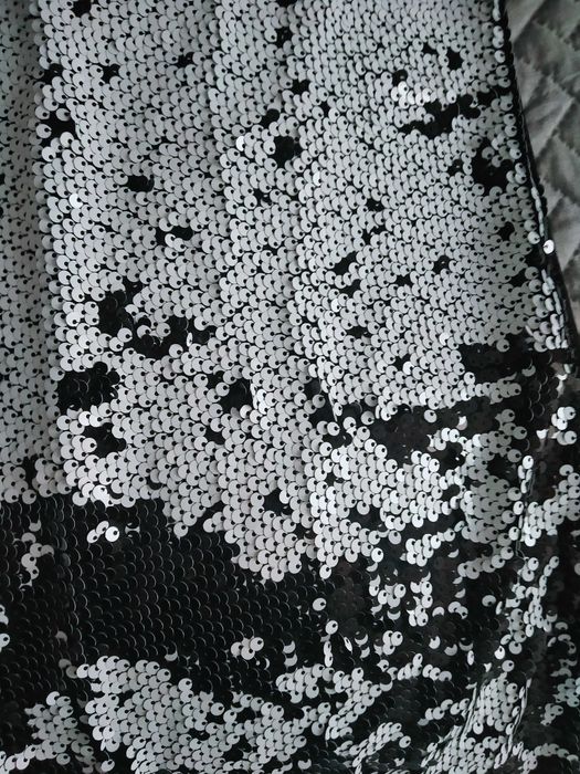 Sukienka sylwestrowa świąteczna cekinowa nowa