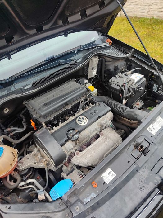 VW polo 1.4  16v  match