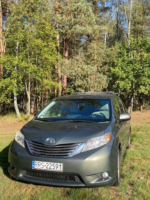 Toyota Sienna