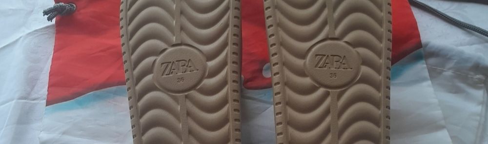 Шлопанці́ для підлітка ,Zara